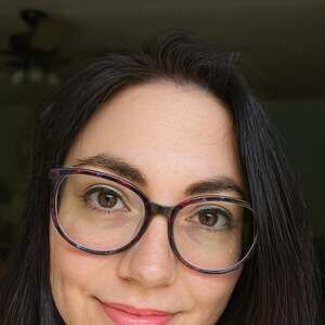 Meet your Posher, Izzy